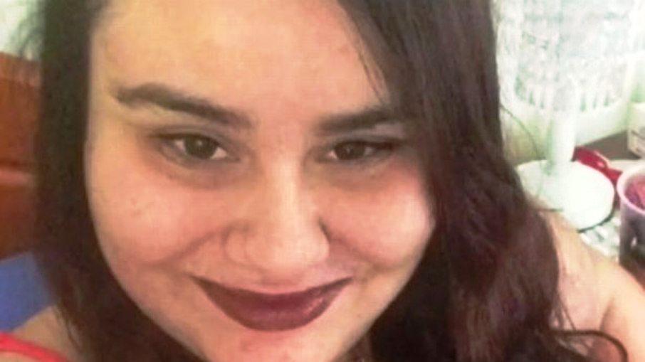 Mulher é condenada a 21 anos de prisão por decapitar a mãe