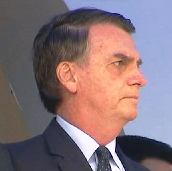 No pior momento da pandemia, Bolsonaro recebe chefes de poderes, governadores e ministros