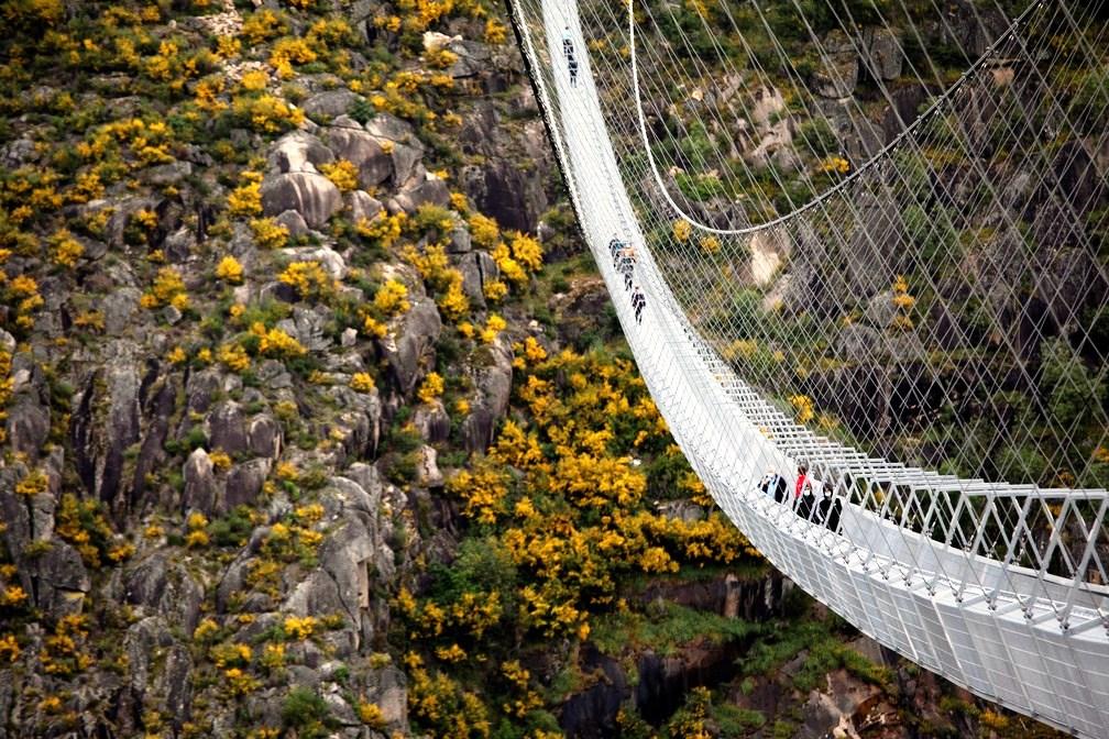 Portugal inaugura maior ponte suspensa de pedestres do mundo