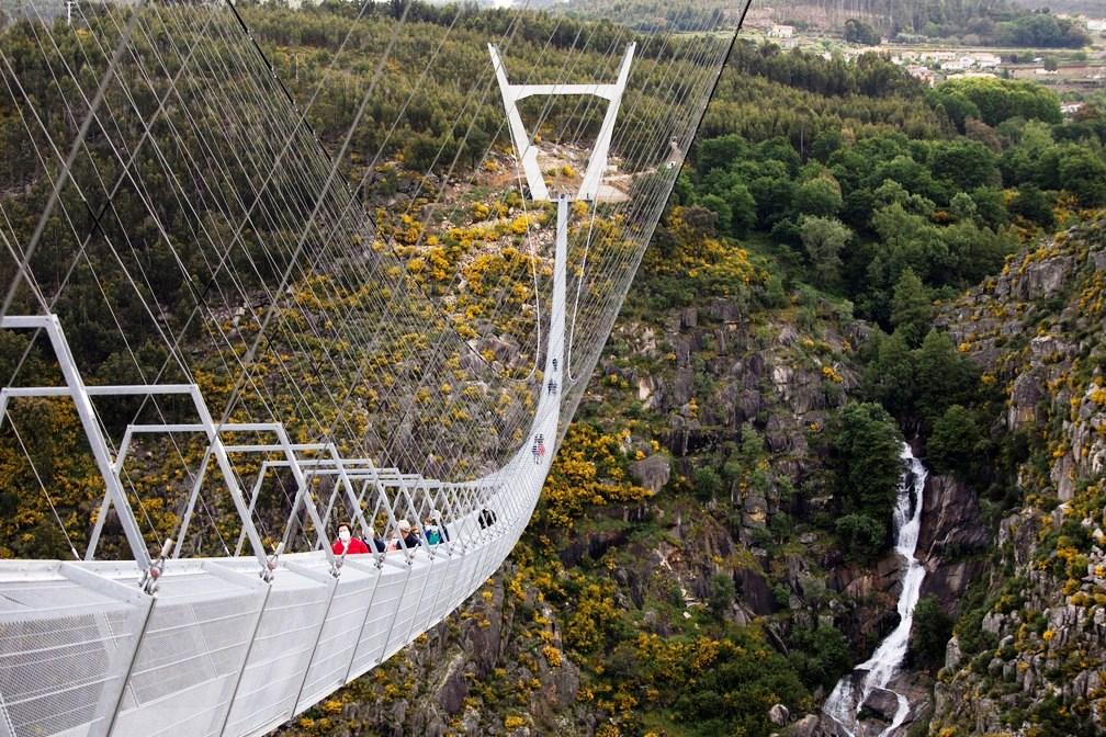 Portugal inaugura maior ponte suspensa de pedestres do mundo