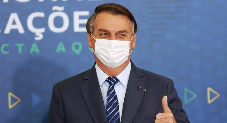 Bolsonaro vence Lula em 2022 em quatro cenários diferentes