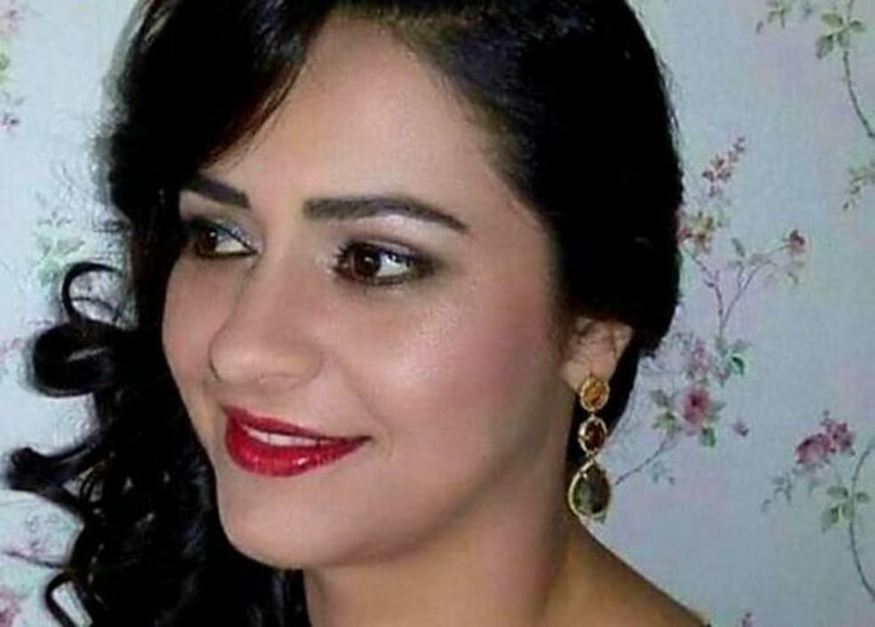 Professora é morta a facadas pelo marido, no Norte do ES