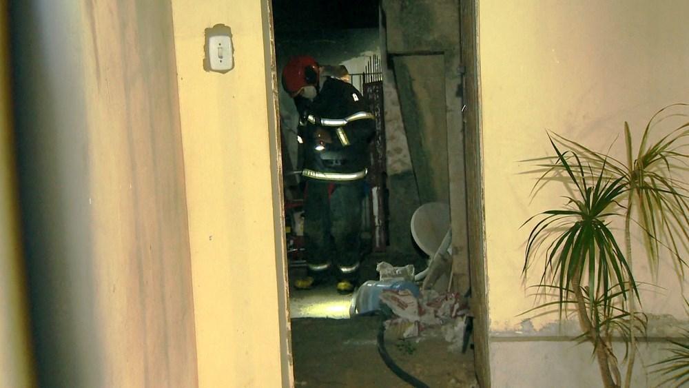 Briga de casal termina com casa incendiada