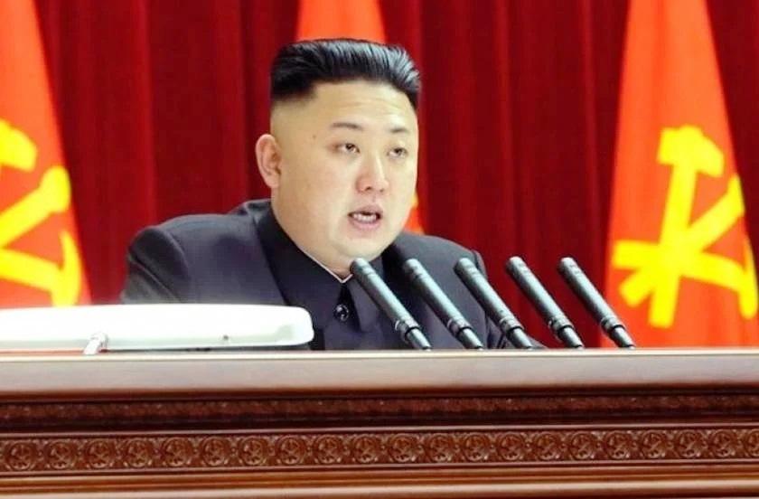 Coreia do Norte proíbe piercings, calças skinny e corte mullet: 