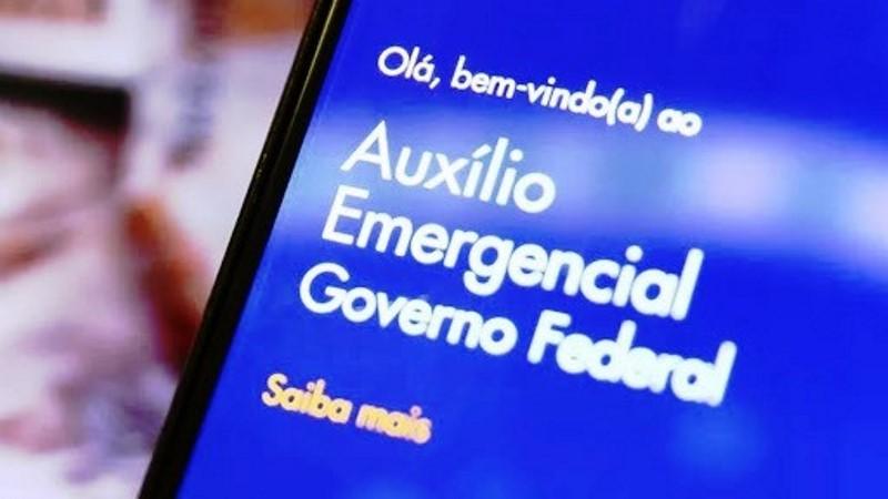 Auxílio emergencial é depositado para 2,4 milhões de pessoas nesta quarta-feira (26)