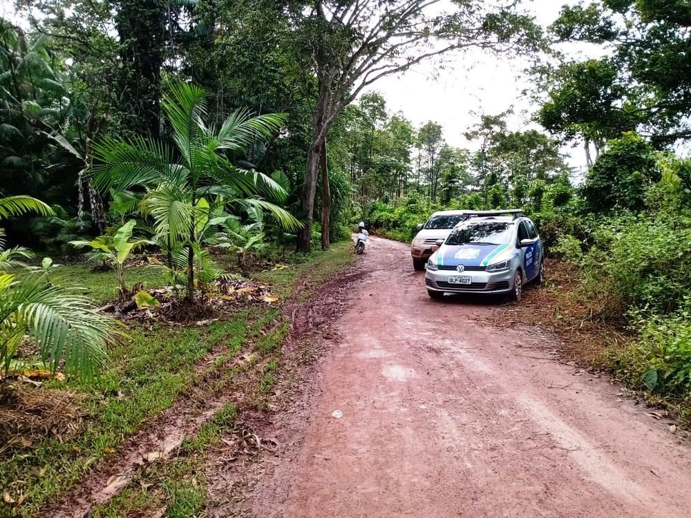 Homem é encontrado decapitado, com mãos e pés amarrados