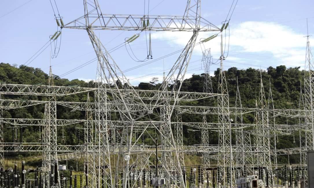 Conta de luz deve subir 15% com reajuste da bandeira vermelha a partir de julho