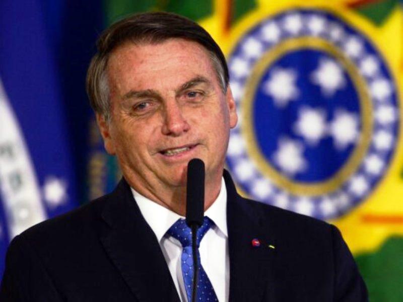 Bolsonaro critica Judiciário e afirma que no Brasil não há Três Poderes