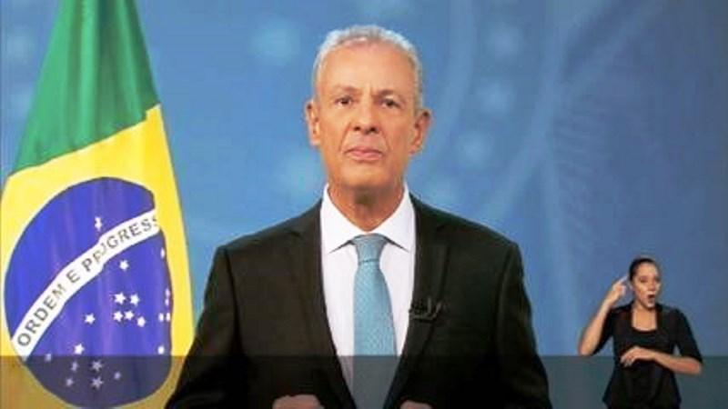 Na TV, ministro admite crise hídrica e pede uso ‘consciente’ de água e energia