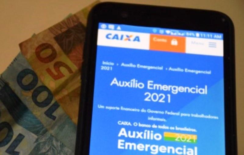 Caixa libera saque do auxílio emergencial a nascidos em abril, nesta terça-feira (6)