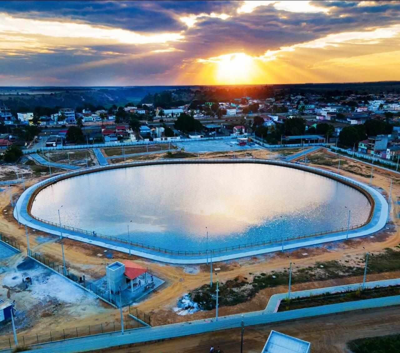 Bruno Araújo e vereadores fazem visitam técnica às obras de urbanização da Lagoa Augusto Ruschi em Pedro Canário