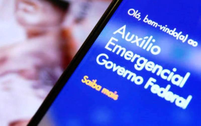 Caixa paga quarta parcela do auxílio emergencial a nascidos em outubro nesta quarta-feira (28)