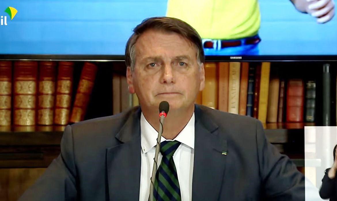 Após três anos falando em 'fraudes eleitorais', Bolsonaro admite não ter provas das acusações