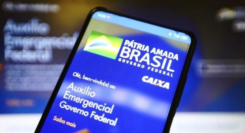 Governo divulga calendário das parcelas extras do auxílio: Veja datas