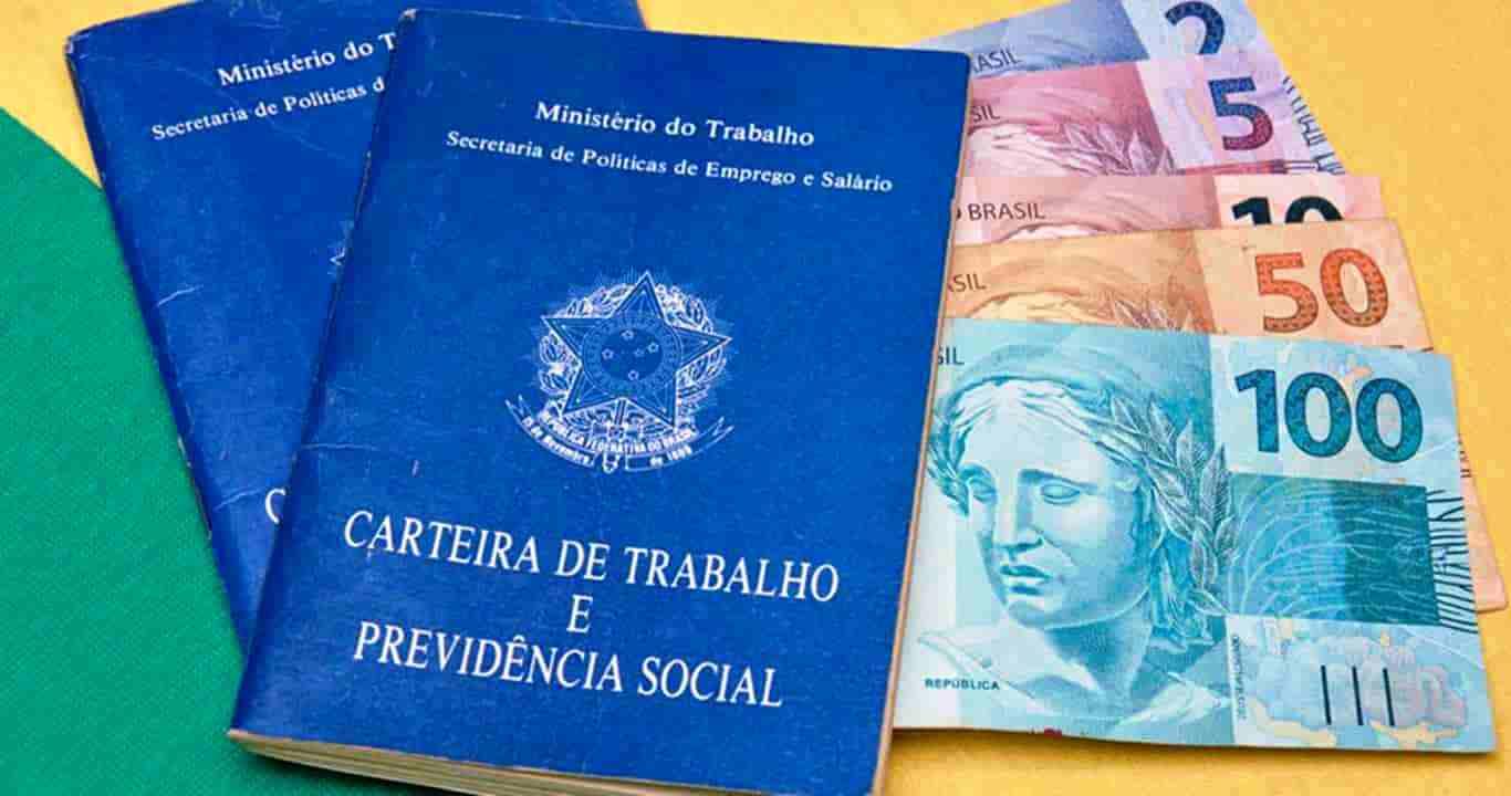 Governo propõe valor de R$ 1.169 para salário mínimo de 2022