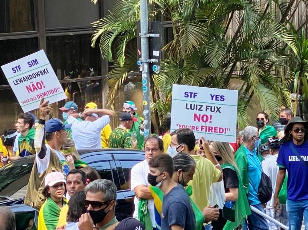 Manifestantes fazem ato na Av. Paulista a favor de Bolsonaro