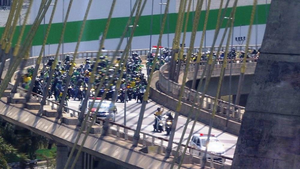 Manifestantes fazem ato na Av. Paulista a favor de Bolsonaro