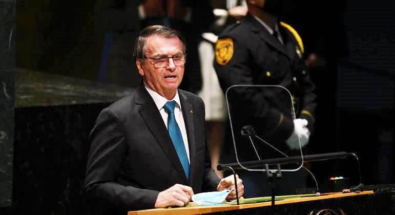 Bolsonaro garante em discurso na ONU vacinação total até novembro