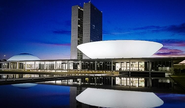 Congresso aprova mudança na LDO para ajudar governo a bancar novo Bolsa Família