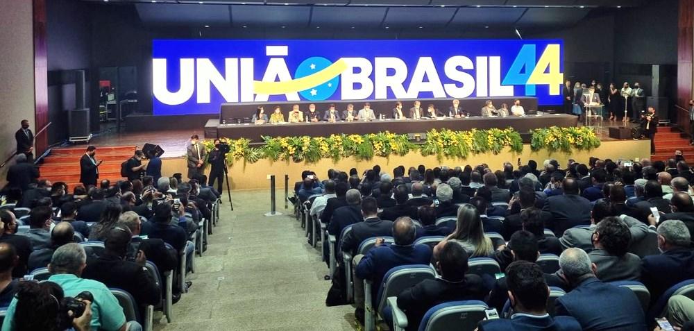 DEM e PSL aprovam fusão; novo partido se chamará União Brasil