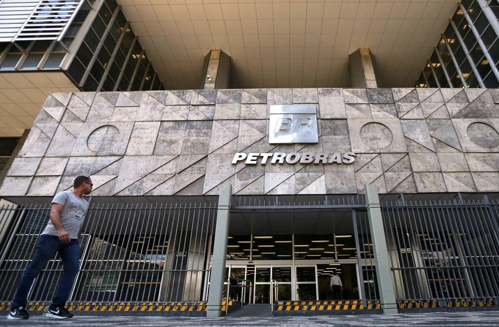 Petrobras sugere importação de combustível para suprir demanda em novembro