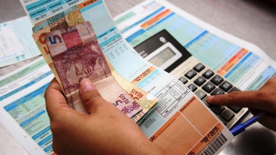 Dívidas? Serasa oferece 99% de desconto, parcelamento sem juros e “auxílio”