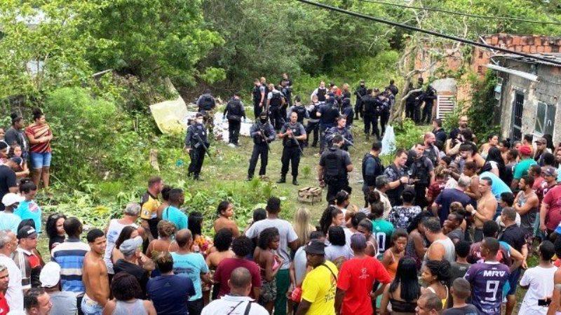 Polícia Civil vai investigar PM no caso dos dez mortos do Complexo do Salgueiro