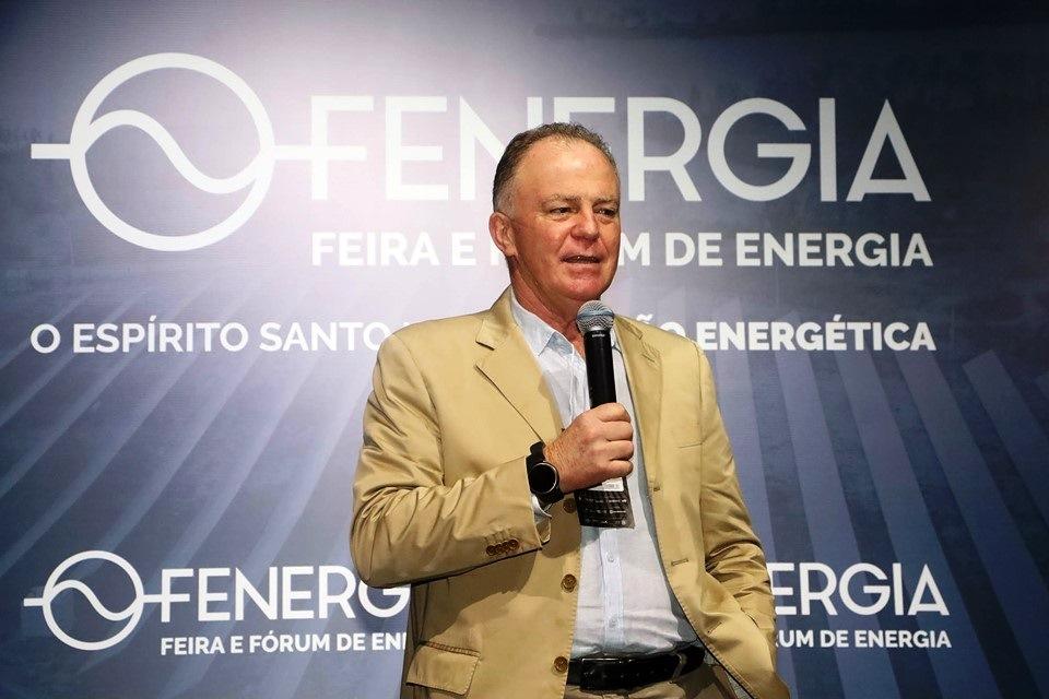 Casagrande participa da Feira e Fórum de Energia, em Vitória