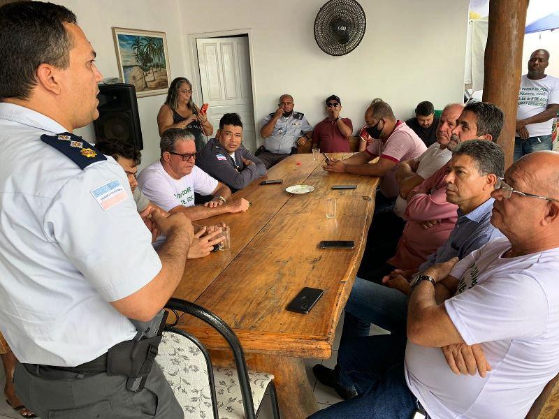 Deputado Freitas entrega equipamentos à comunidades rurais do Norte do ES 