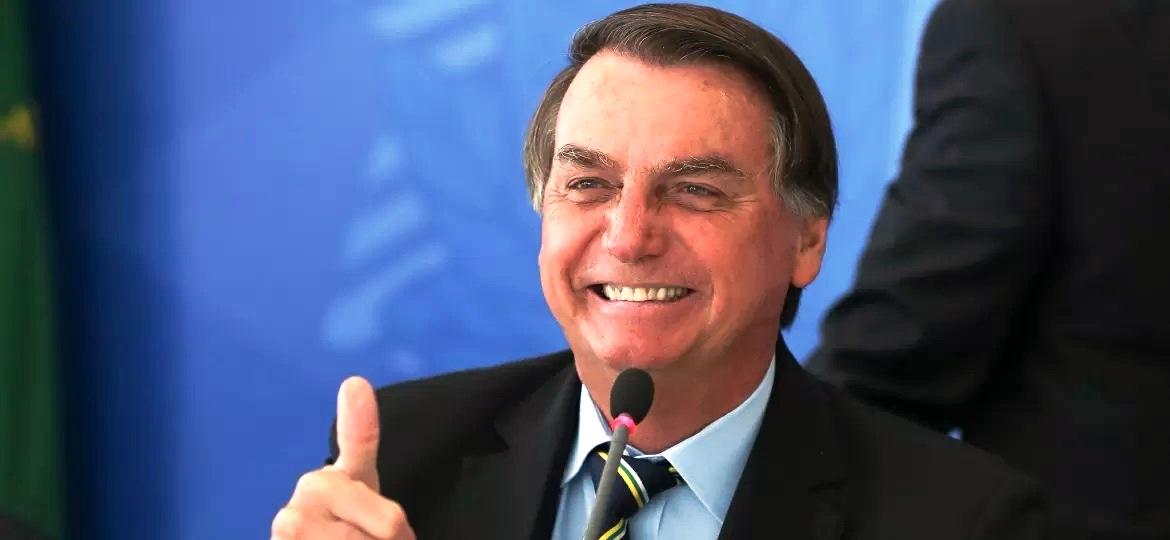 Bolsonaro é eleito personalidade do ano em votação popular da Time