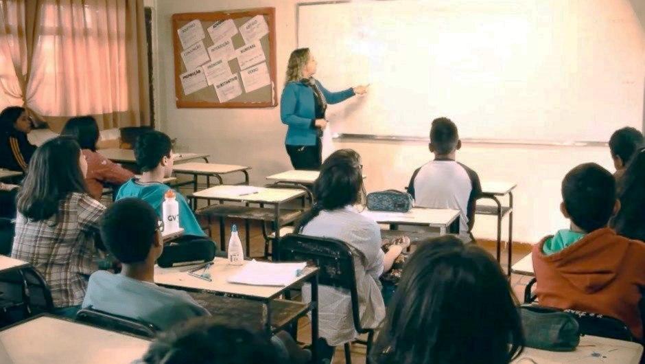 Governo do ES abre concurso público para Professor e Agente de Suporte Educacional