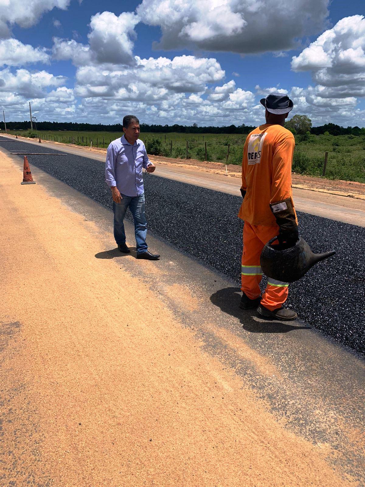 Freitas visita obras do Governo no Norte do ES e diz que estão prestes a acabar