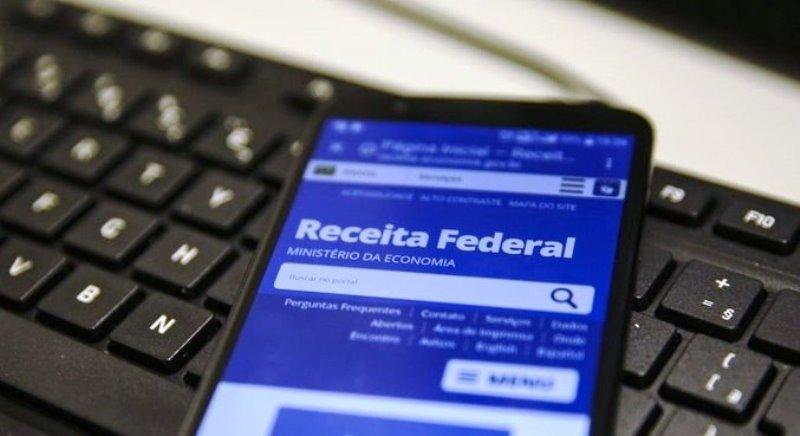 Receita paga restituição do IR a 240.744 contribuintes nesta segunda-feira (31)