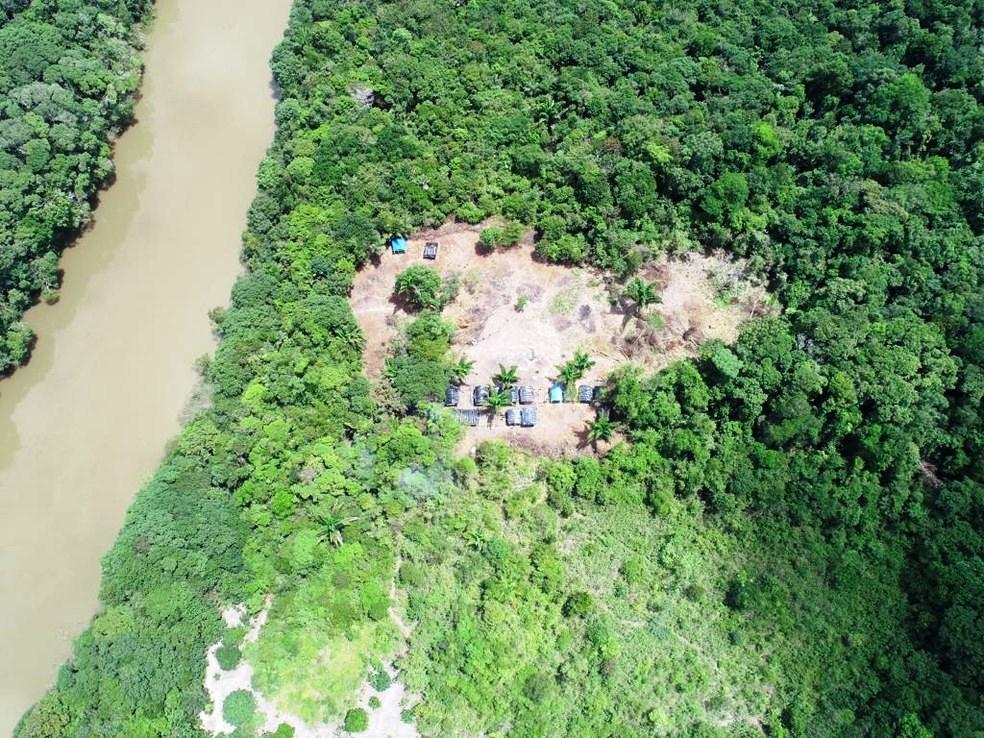 Empresa cava buraco com 2 metros de profundidade para impedir acesso de quilombolas à fazenda no PA