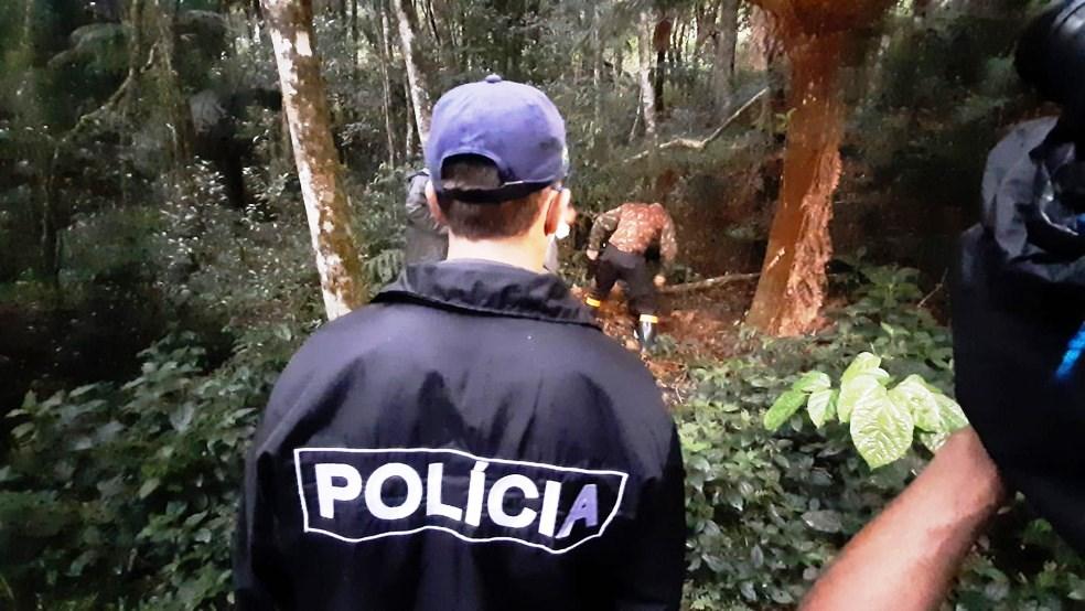 Jovens encontradas mortas em mata no PR foram assassinadas após negarem sexo, diz suspeito