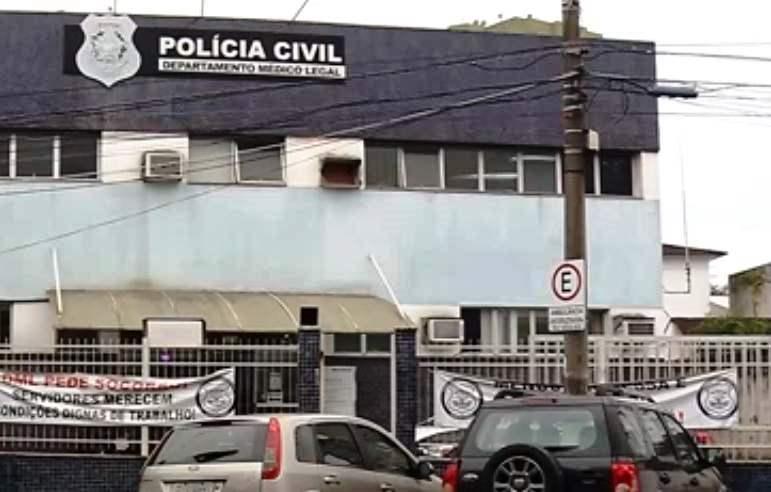 Jovem é morto com mais de 30 tiros em rua de Vila Velha, ES