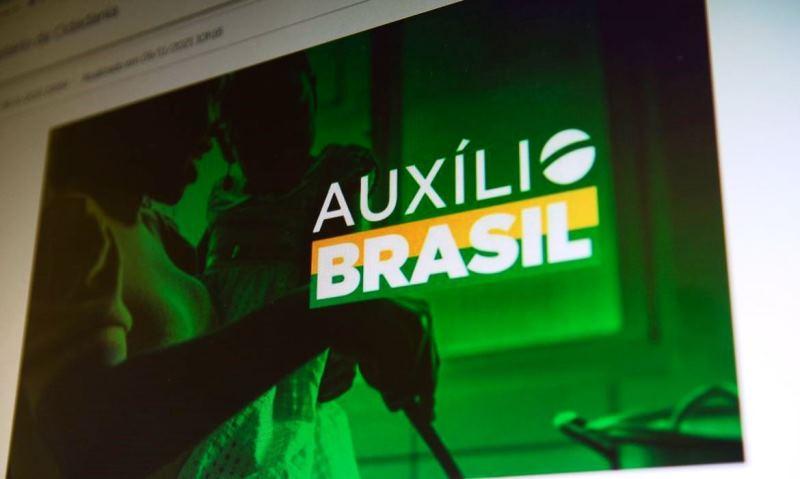 Caixa paga Auxílio Brasil a beneficiários com NIS final 8 nesta terça-feira (29)