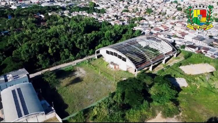 Paulo Fundão mostra avanços para construir centro educacional no antigo Greca, em São Mateus, ES