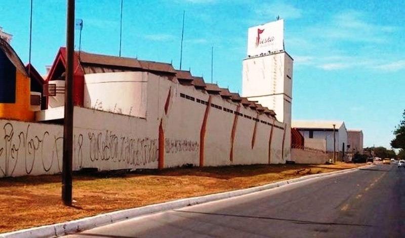 Rapaz é preso em motel com coronel da PM e atira ao tentar fugir do local