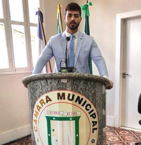 Vereador de João Neiva tem mandato cassado em sessão com confusão