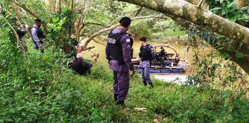 Três pessoas são presas em flagrados extraindo ouro em rio do ES