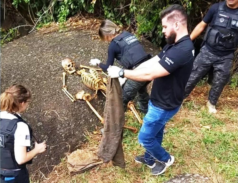 Ossada humana é encontrada em gruta perto de morro na Serra, ES