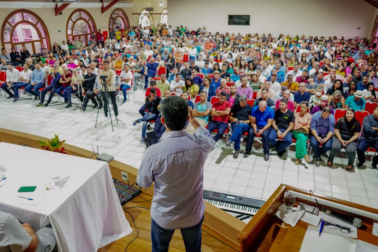 Líderes em Ação: Freitas debate desafios e oportunidades em Braço do Rio, Conceição da Barra, ES, nesta quinta-feira (26)