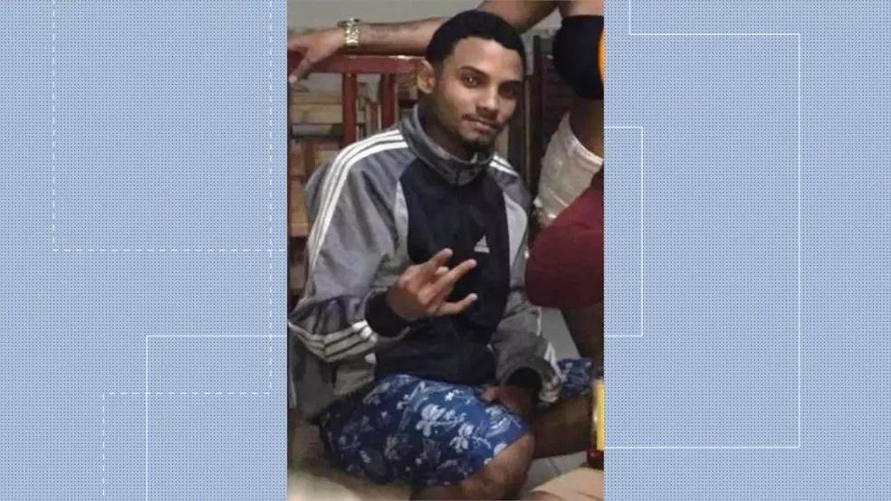 Jovem é assassinado com 15 tiros dentro de igreja e pastora fica ferida, no ES