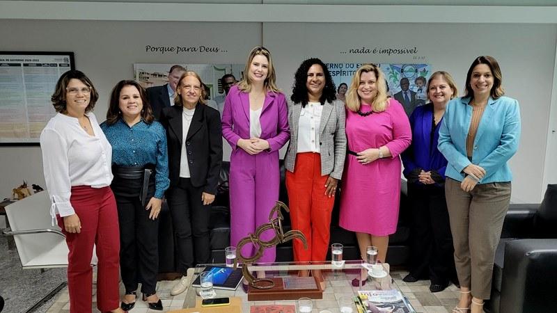 Vice-governadora do ES recebe cônsul-geral dos Estados Unidos