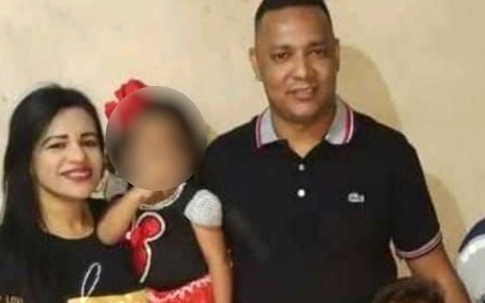 Homem mata esposa e se mata em seguida dentro de casa