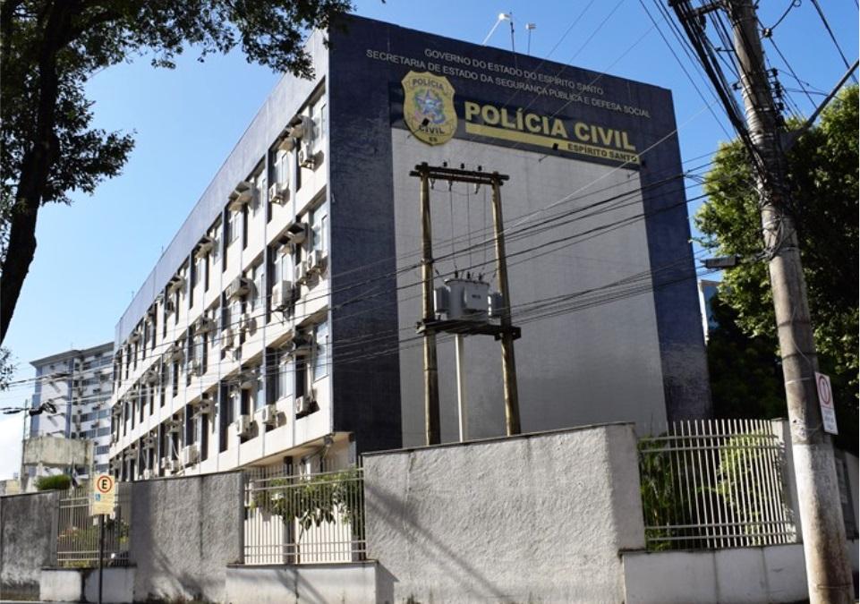 Por determinação do TCE-ES, governo do ES regulariza quadros de policiais de civis