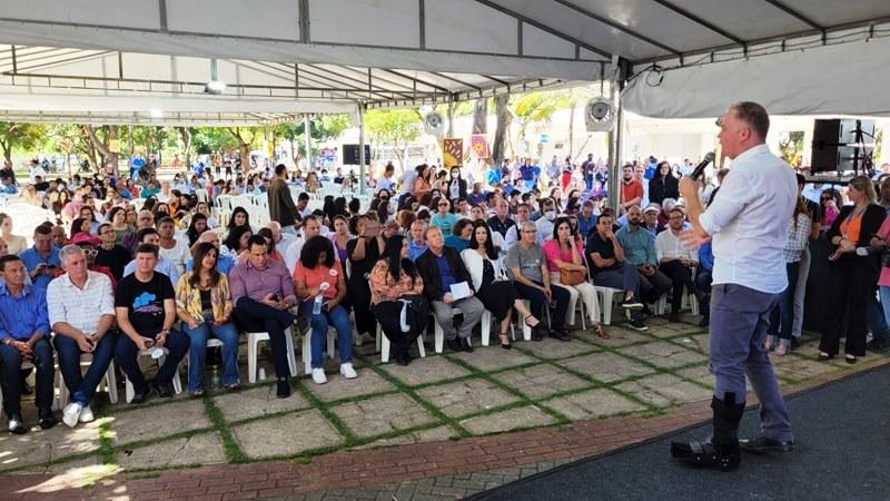 Casagrande anuncia investimentos em infraestrutura, educação e saúde, em Colatina, ES