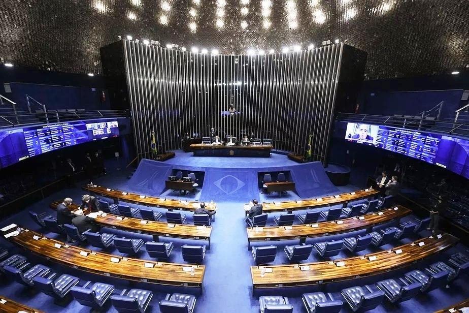 Senado aprova MP que libera consignado a beneficiários do Auxílio Brasil