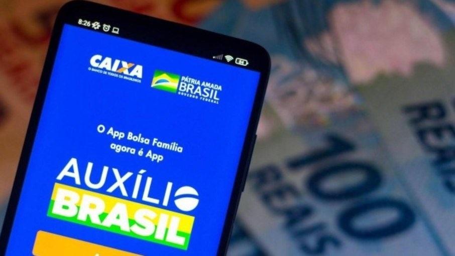 Caixa paga parcela de julho do Auxílio Brasil a beneficiários do Auxílio Brasil com NIS final 4 nesta quinta-feira (21)